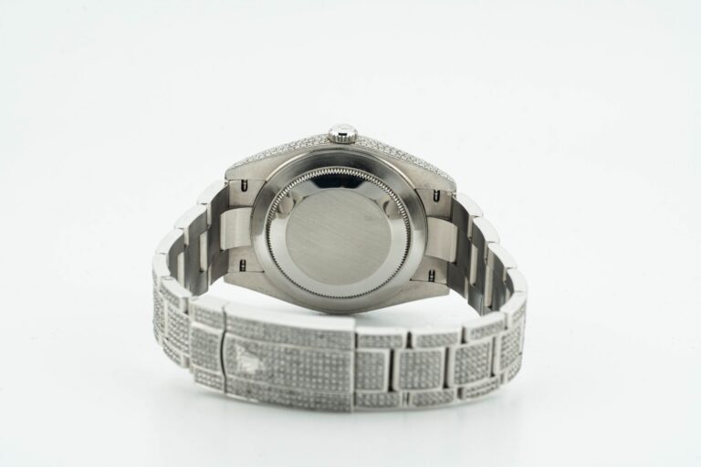 Audemars Piguet Royal Oak Black A110BL72 Iced Out Super Clone fully diamond-encrusted with black 904L stainless steel case and bracelet